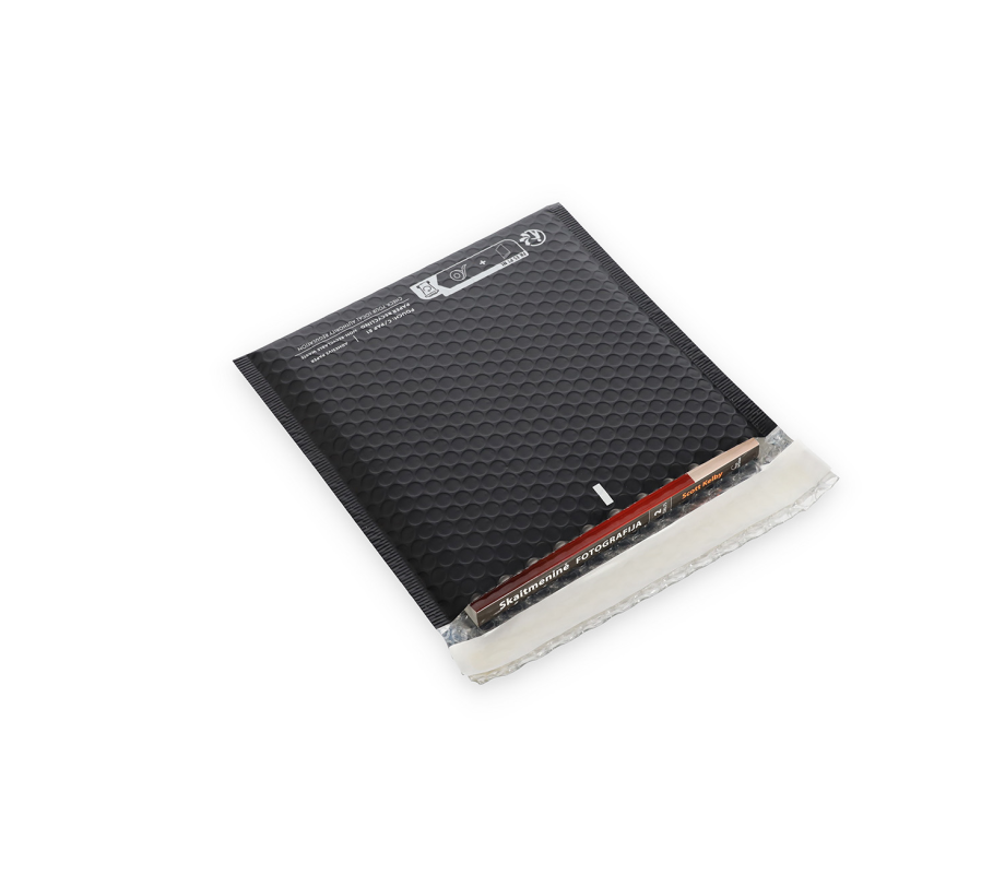 AIRMET-24/24: 240 x 240 mm envelope with air protection 11