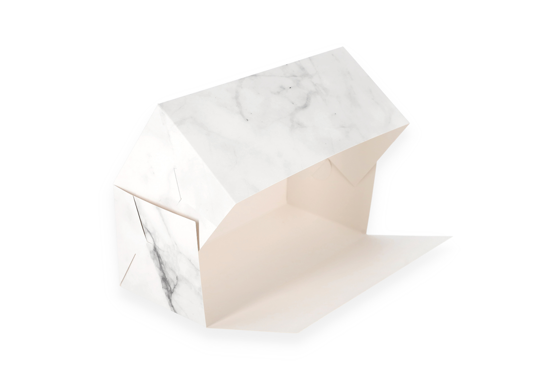 AKC/D3: 258x 125 x 120 mm Surenkama dėžutė pyragui su PVC langeliu<br>marmuro spalvos 3