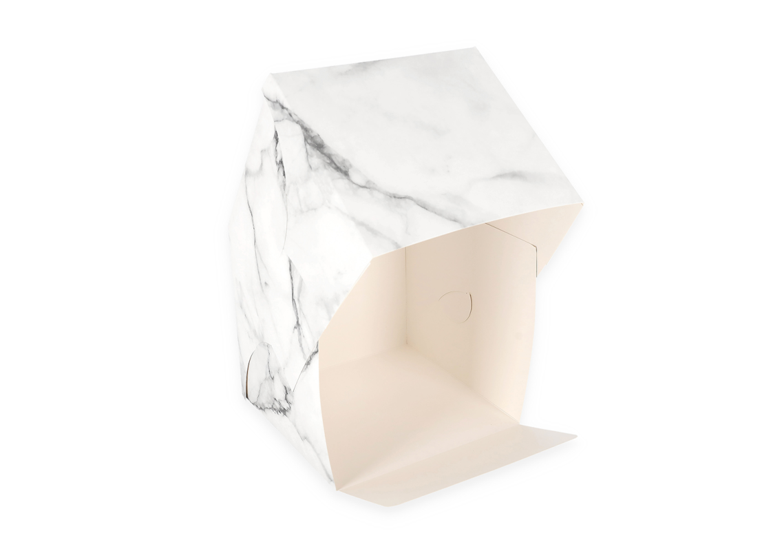 AKC/D2: 220 x 220 x 220 mm Surenkama dėžutė tortui su PVC langeliu<br>marmuro spalvos 2